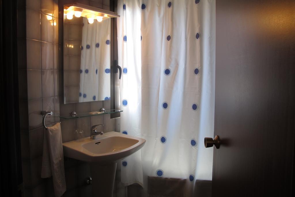 Hostal Casa Pepe タウステ 部屋 写真